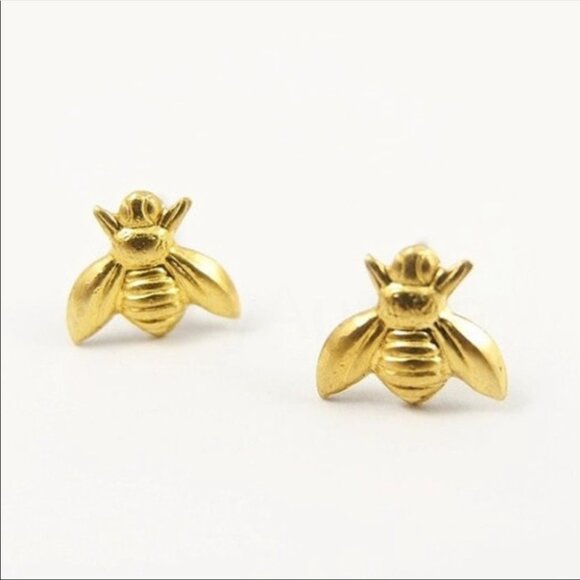 New Gold Colored Honey Bee Nickel Free Dainty Fashion Jewelry Earrings - Picture 1 of 4